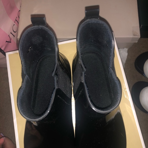 - MK Rain boots - Picture 6 of 6